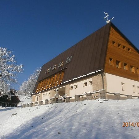 Hotel Vltava Strazne Bagian luar foto